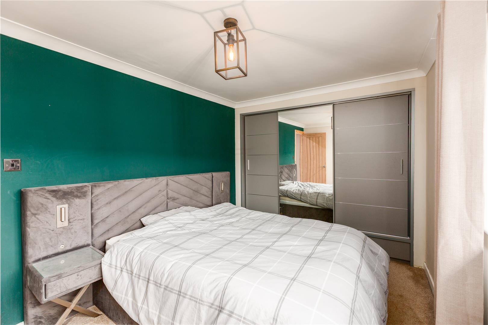 Carmarthen Road, Cwmdu, Swansea, SA5 8LL